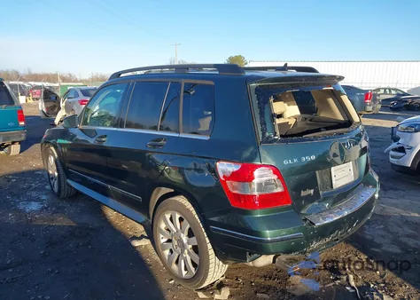 2010 Mercedes-Benz Glk 350 4Matic z USA, uszkodzony, nr VIN WDCGG8HB3AF423887